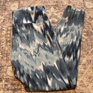 Blue-Patterned Leggings